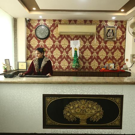 24 Hotel & Resort Agra  Extérieur photo