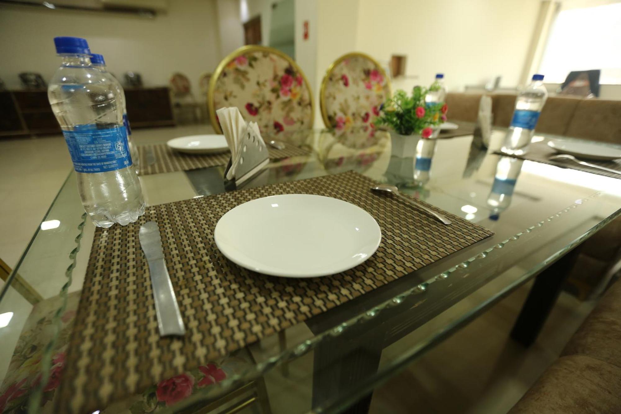 24 Hotel & Resort Agra  Extérieur photo