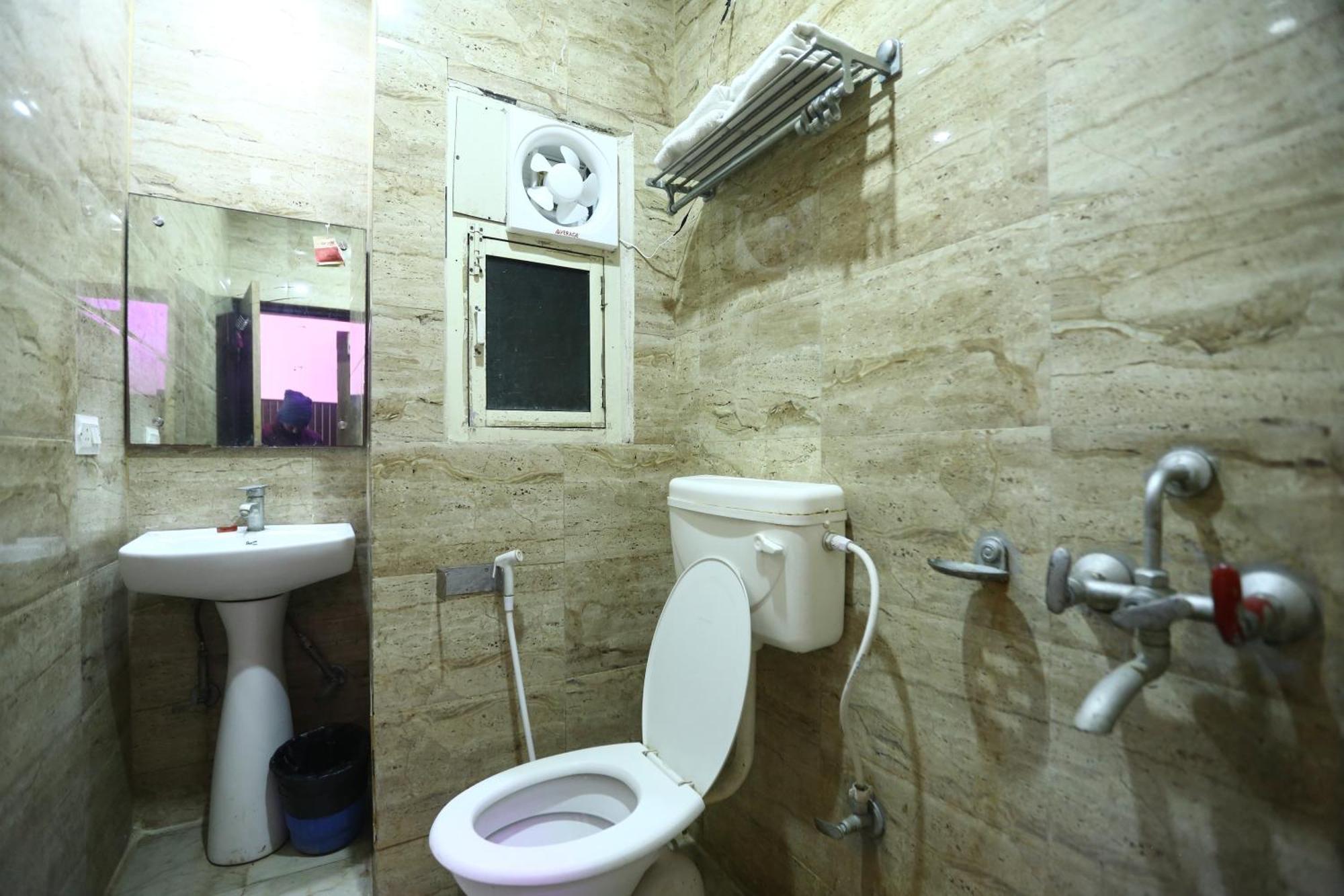 24 Hotel & Resort Agra  Extérieur photo
