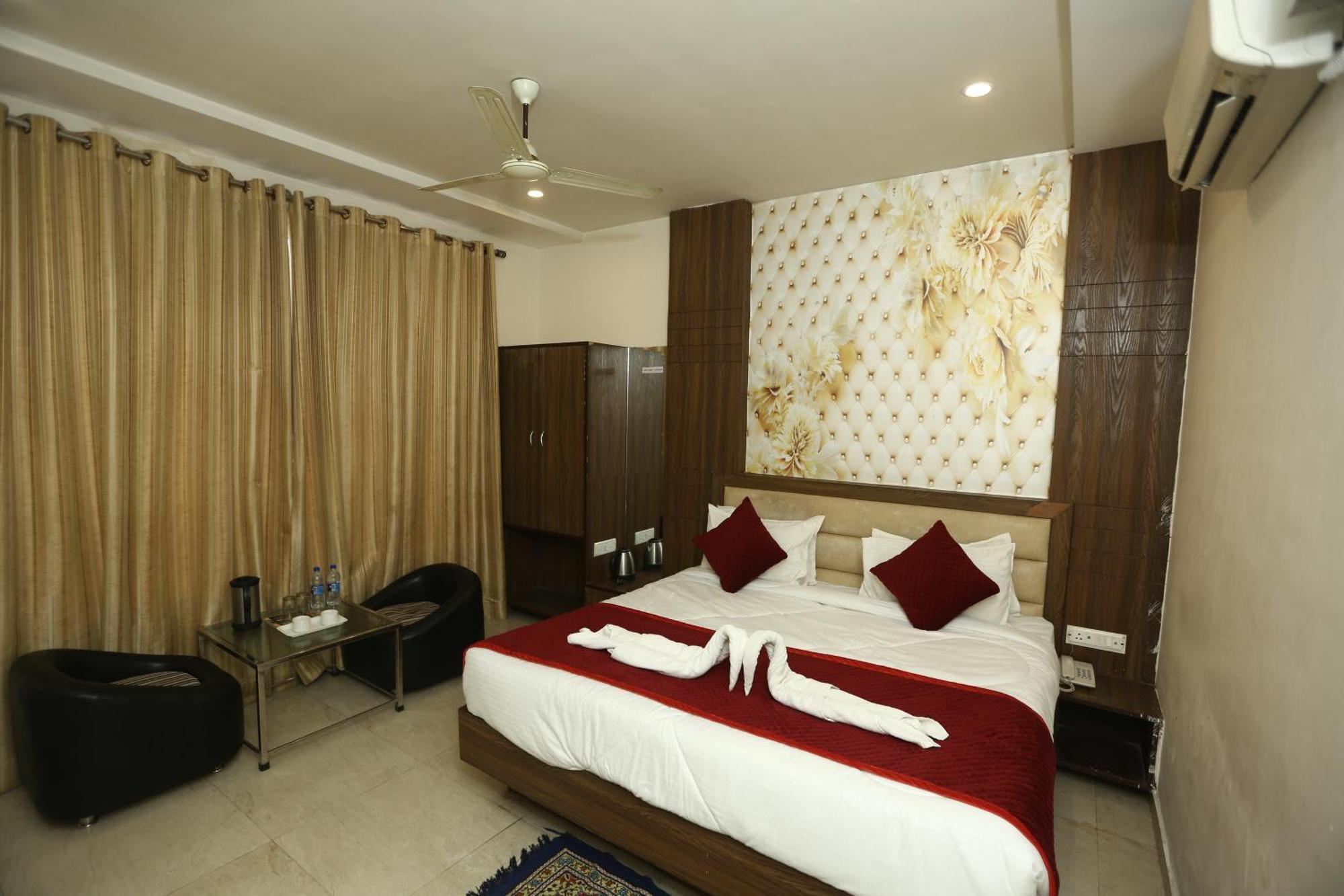 24 Hotel & Resort Agra  Extérieur photo