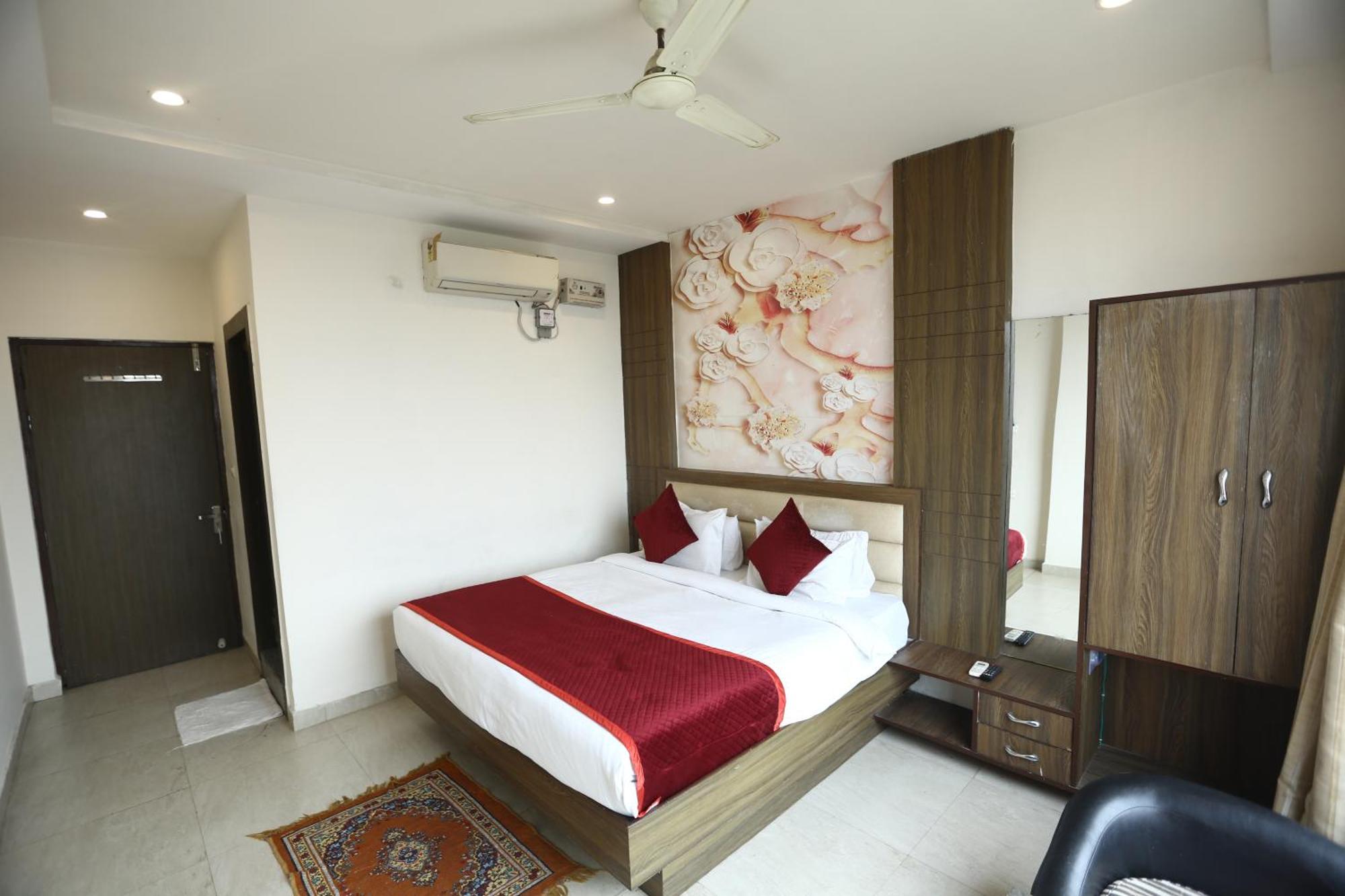 24 Hotel & Resort Agra  Extérieur photo