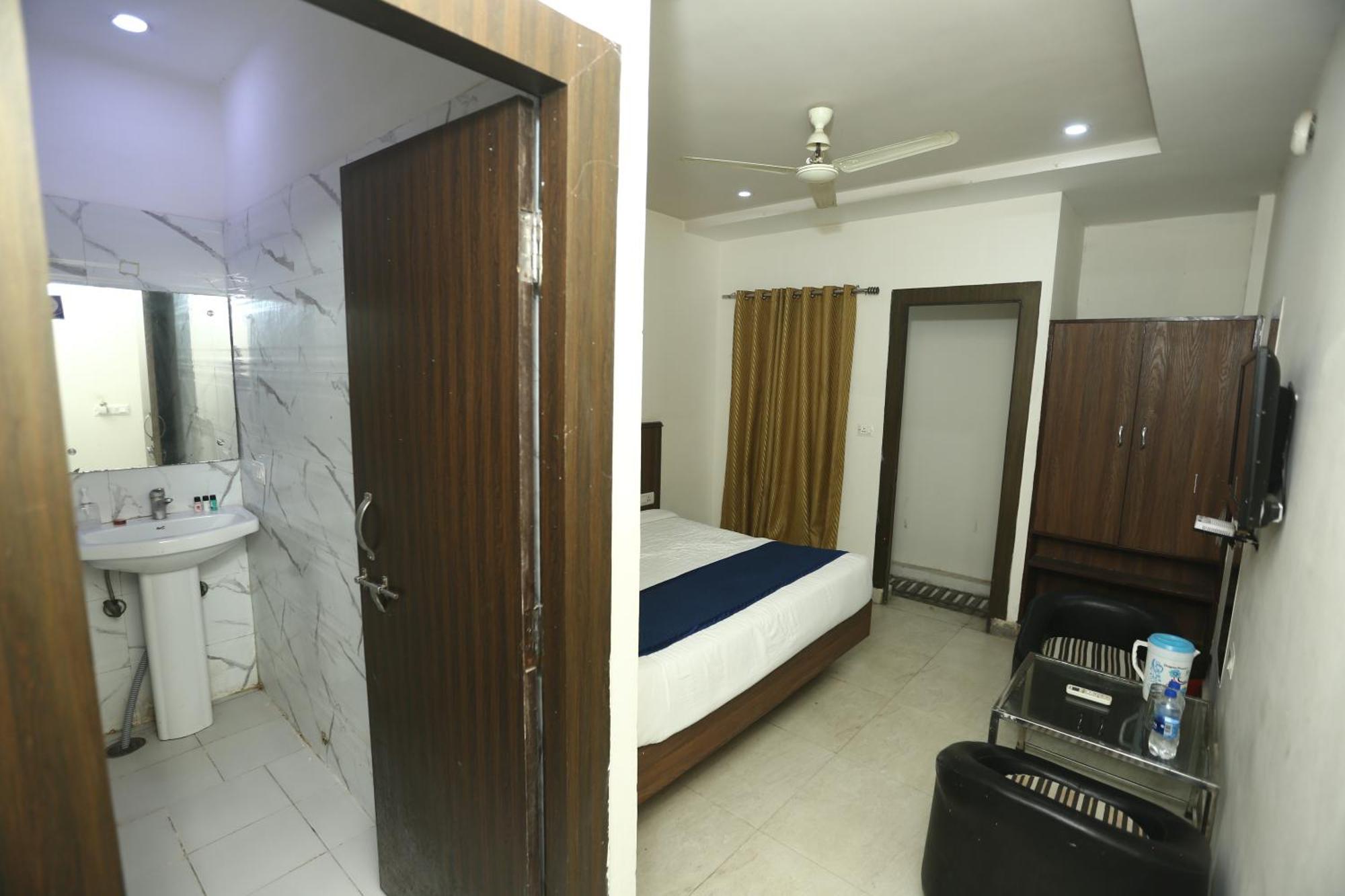 24 Hotel & Resort Agra  Extérieur photo